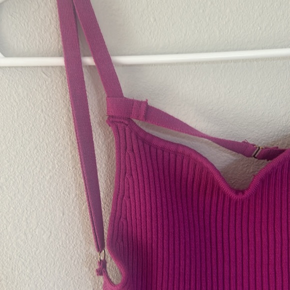 Ribbed knit backless mini dress - Picture 2 of 6